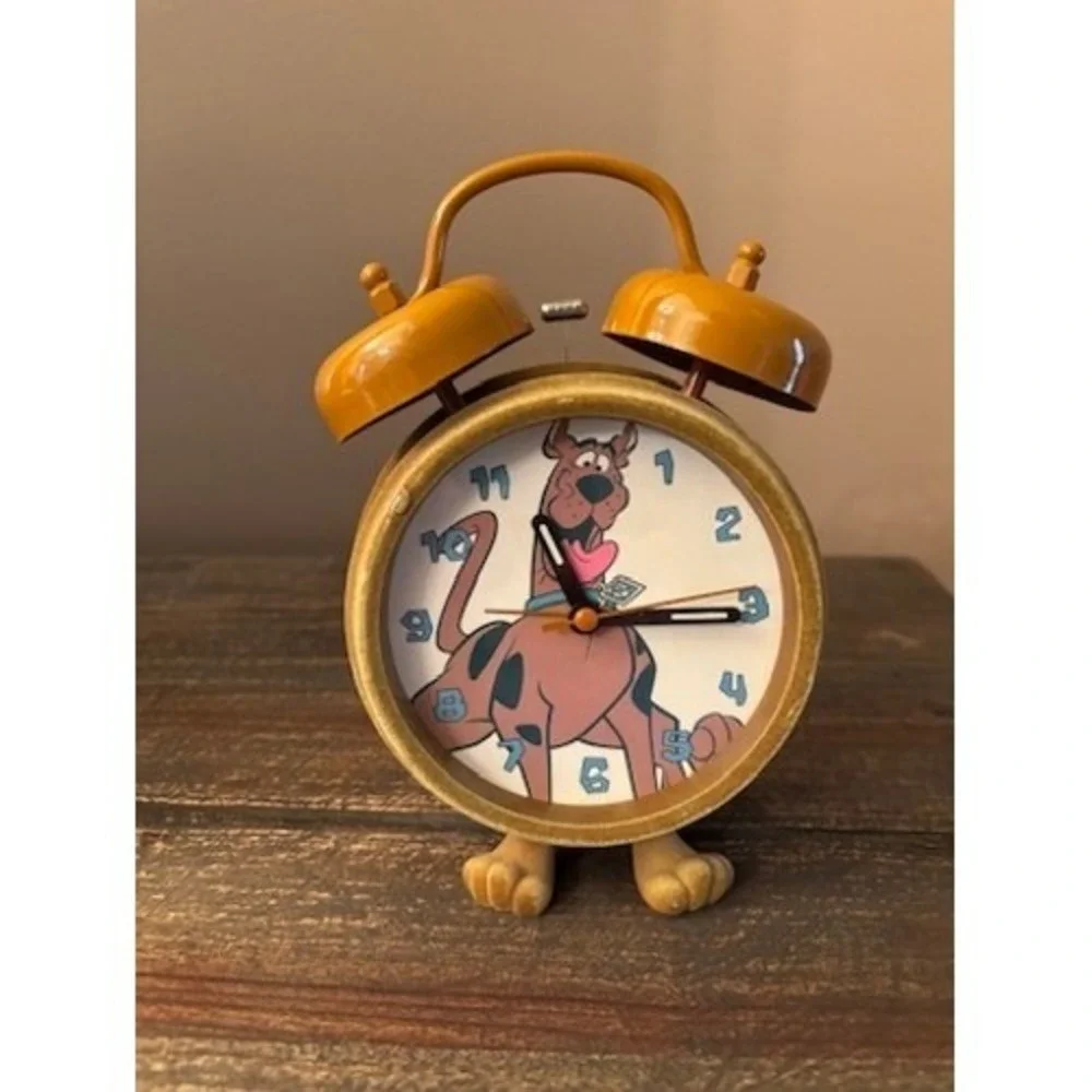 VINTAGE Hanna-Barbera Scooby-Doo Double-Bell Alarm Clock with fuzzy finish‎
